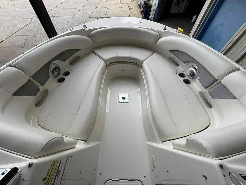 Slide: The Image of Bayliner 245 Bowrider 2008 - 4