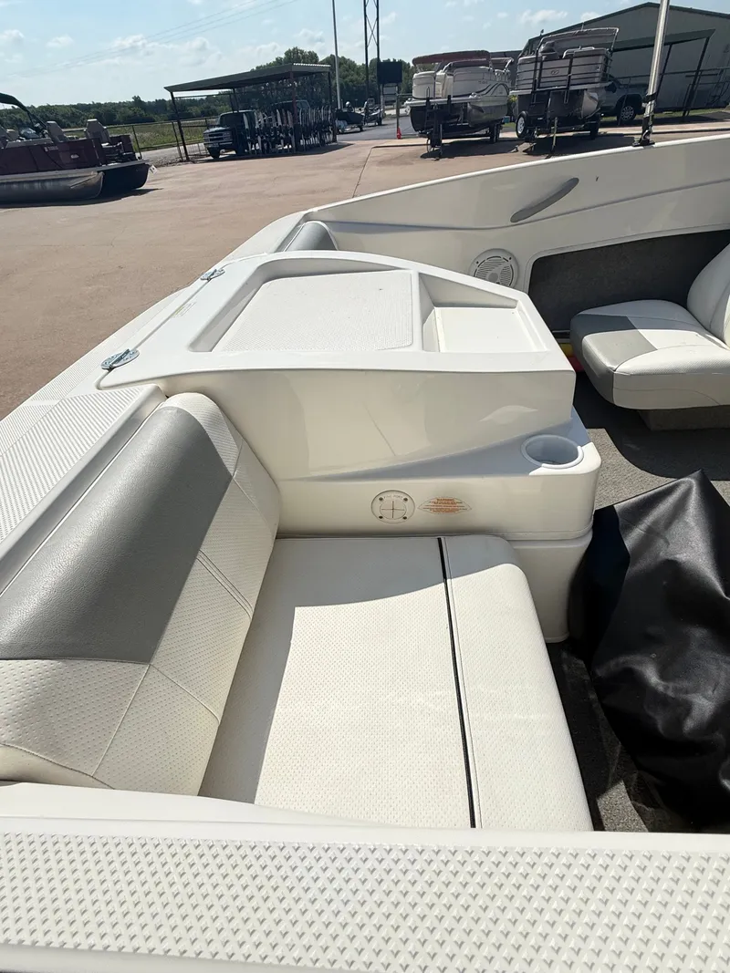 Slide: The Image of Bayliner 175 Bowrider 2013 - 12