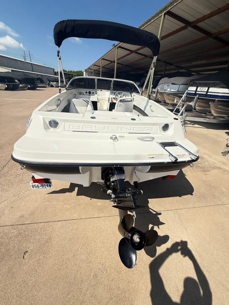 Slide: The Image of Bayliner 175 Bowrider 2013 - 4