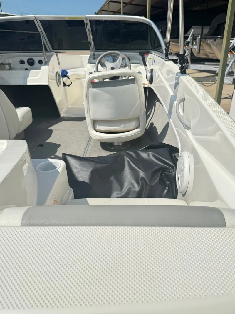 Slide: The Image of Bayliner 175 Bowrider 2013 - 5