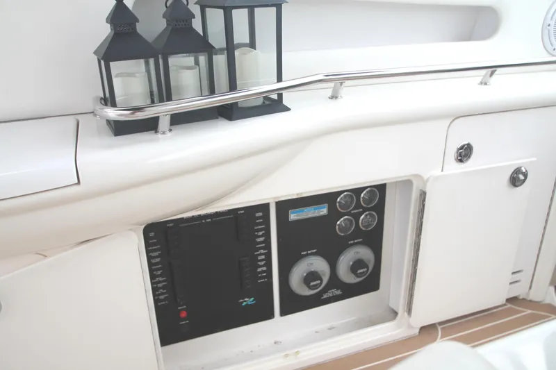 Slide: The Image of DC Panels in Cockpit Location - 66