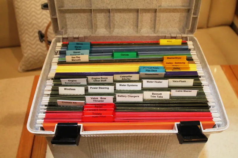 Slide: The Image of Sea Ray 460 Sundancer 1999 - 72