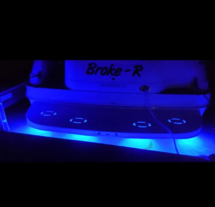 Slide: The Image of Underwater Lights - 9