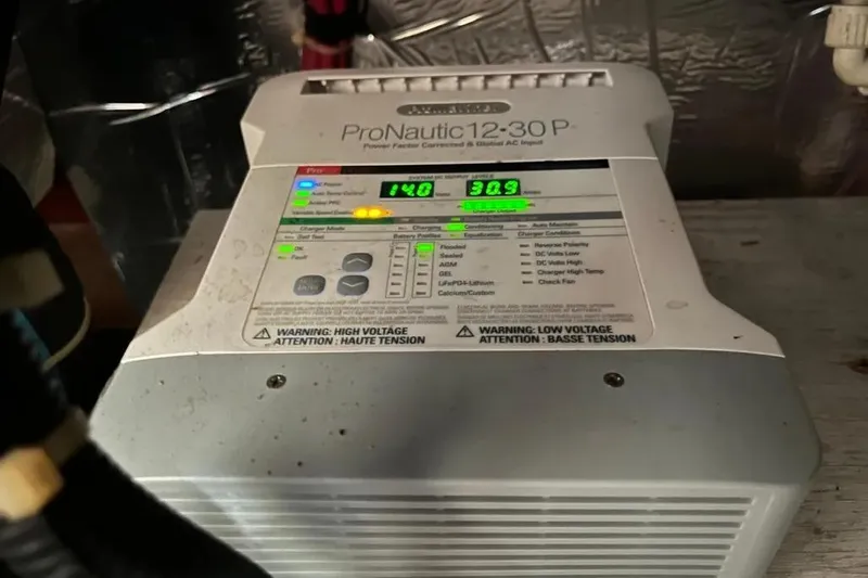Slide: The Image of Battery charger display on a 1998 Carver 355 Aft Cabin boat. - 28