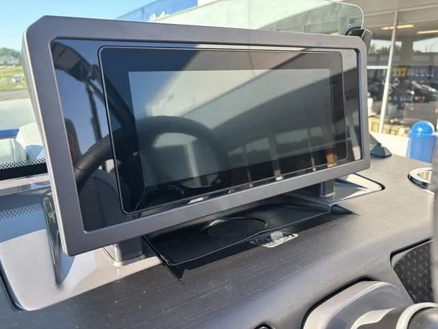 Slide: The Image of Bennington 22 MFB / Yamaha 150 HP 2026 - 22