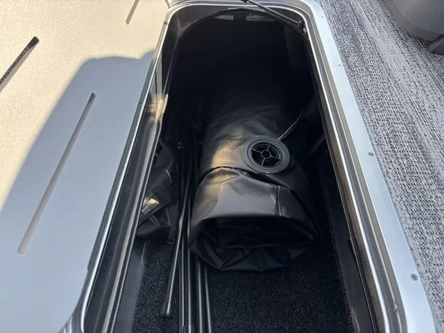 Slide: The Image of Bennington 22 SSR Sport / Yamaha Vmax SHO 200 HP 2026 - 19