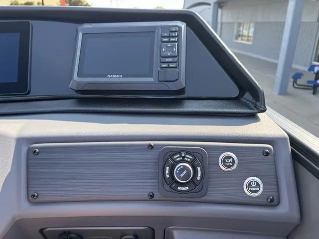 Slide: The Image of Bennington 22 SSR Sport / Yamaha Vmax SHO 200 HP 2026 - 22