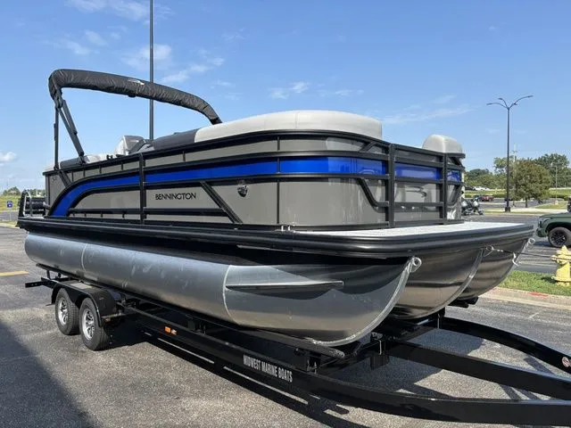 Slide: The Image of Bennington 22 SSR Sport / Yamaha Vmax SHO 200 HP 2026 - 4