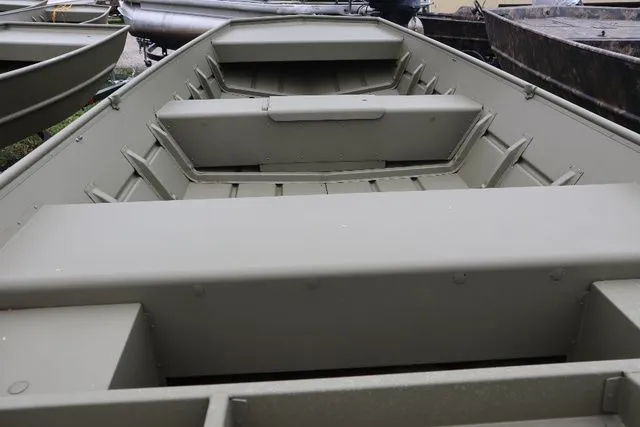 Slide: The Image of Lowe 1652MT Jon 2024 - 3