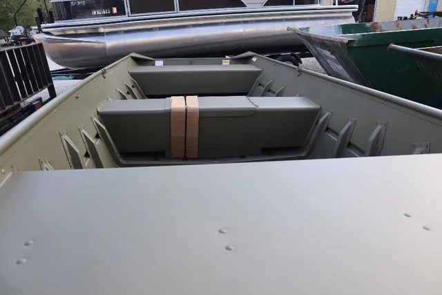 Slide: The Image of Lowe 1648M Jon 2024 - 2