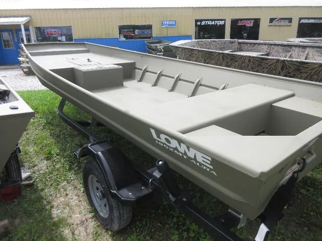 Slide: The Image of Lowe 1852MT Aura Jon 2026 - 3