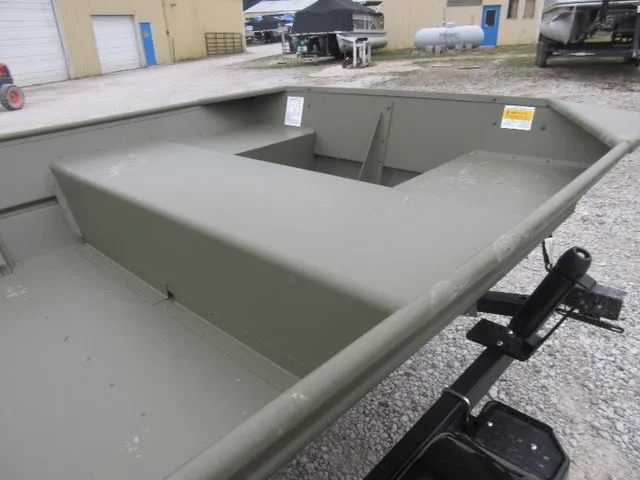 Slide: The Image of Lowe 1852MT Aura Jon 2026 - 7