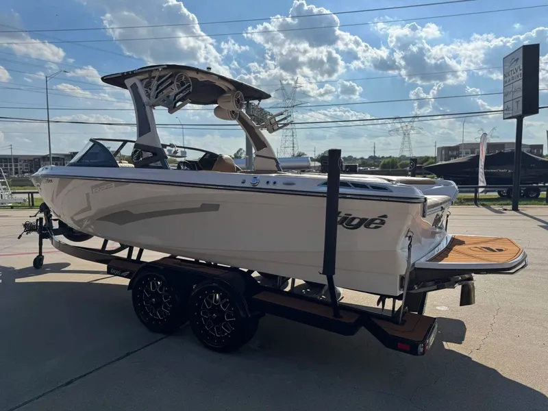 Slide: The Image of Tigé R23 2020 - 6