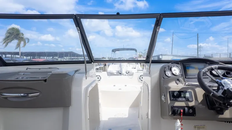 Slide: The Image of Stingray 201DC 2022 - 20