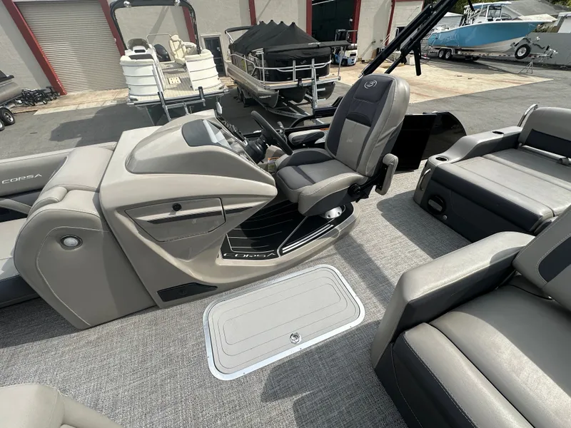 Slide: The Image of Barletta Corsa X23U 2022 - 11