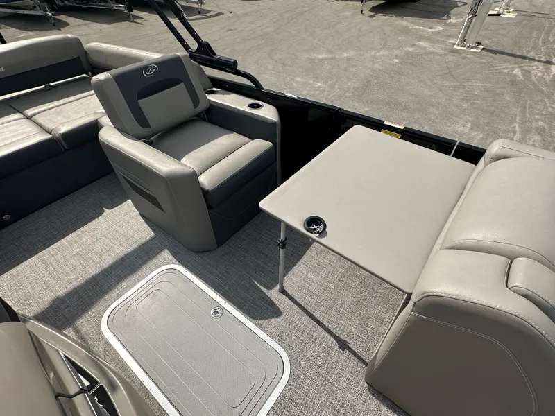 Slide: The Image of Barletta Corsa X23U 2022 - 18