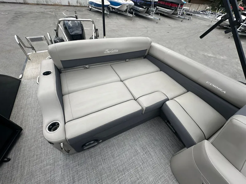 Slide: The Image of Barletta Corsa X23U 2022 - 20