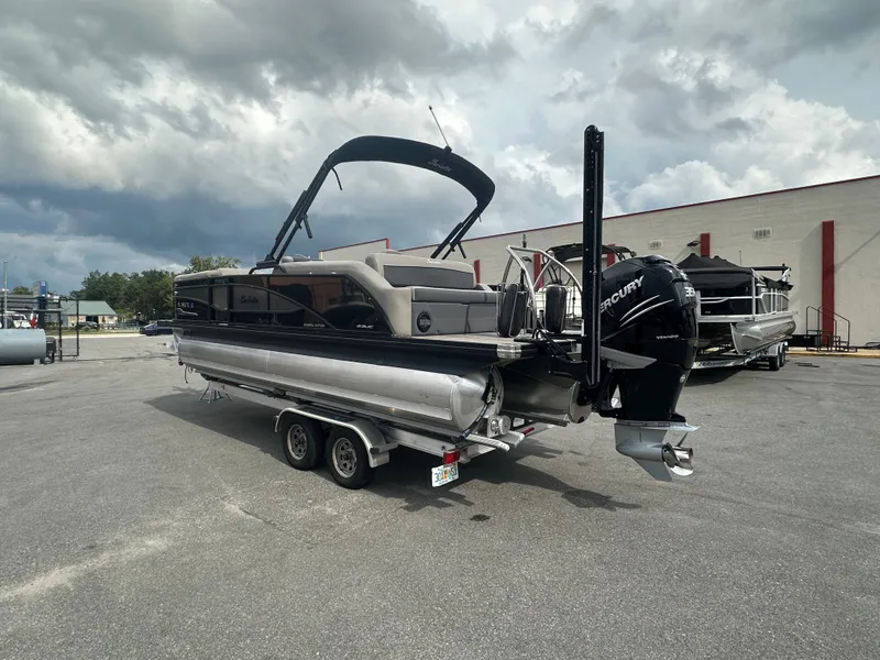 Slide: The Image of Barletta Corsa X23U 2022 - 4