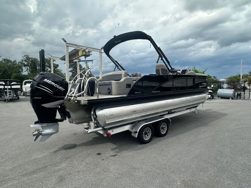 Slide: The Image of Barletta Corsa X23U 2022 - 6