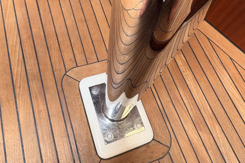 Slide: The Image of Polished metal post on teak deck of 2017 Leonardo Eagle 44 yacht. - 21