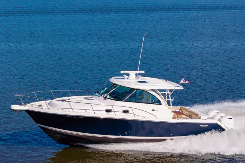 Slide: The Image of Pursuit OS 385 Offshore 2017 - 57