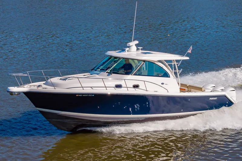 Slide: The Image of Pursuit OS 385 Offshore 2017 - 59