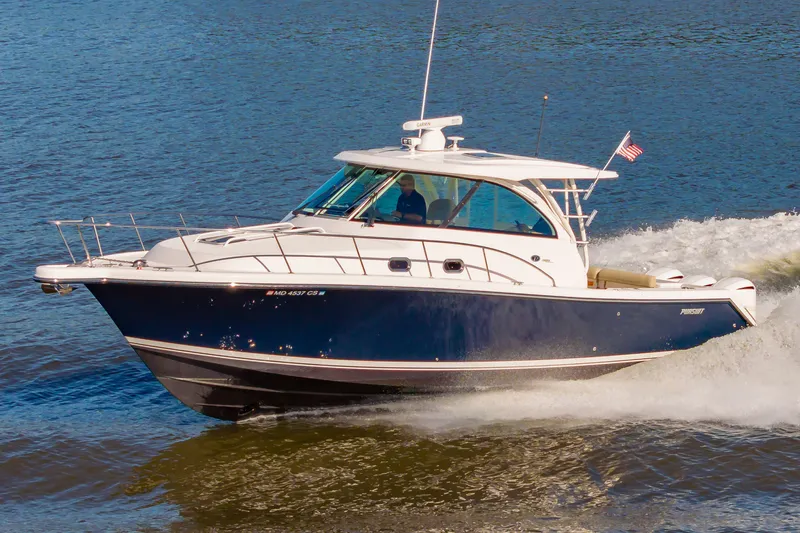 Slide: The Image of Pursuit OS 385 Offshore 2017 - 61