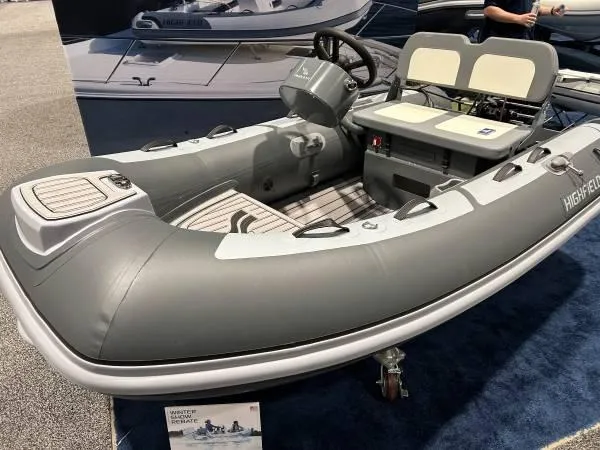 The Image of 2023 Highfield Classic 310 FCT inflatable boat on display. - 0