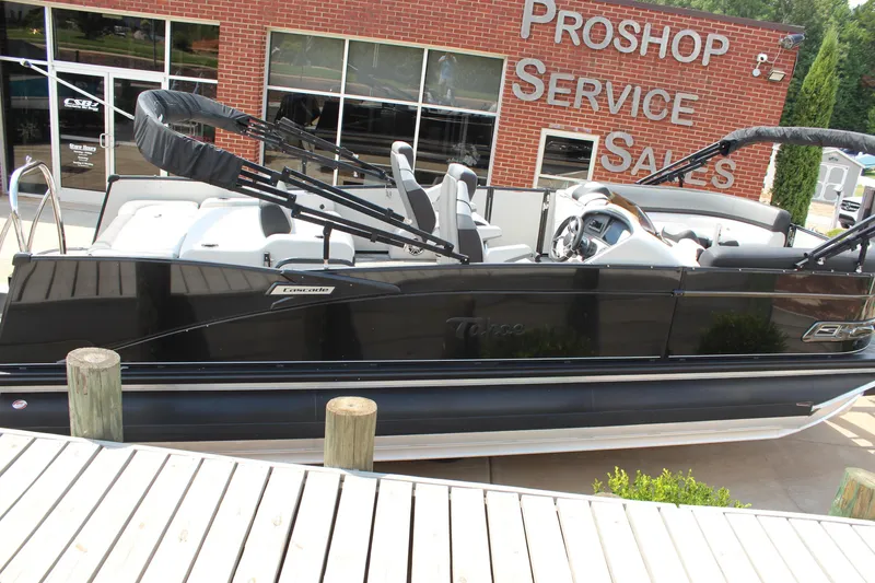 Slide: The Image of 2023 Tahoe Pontoon Cascade Platinum Versatile Rear Bench 23' at dealership. - 8