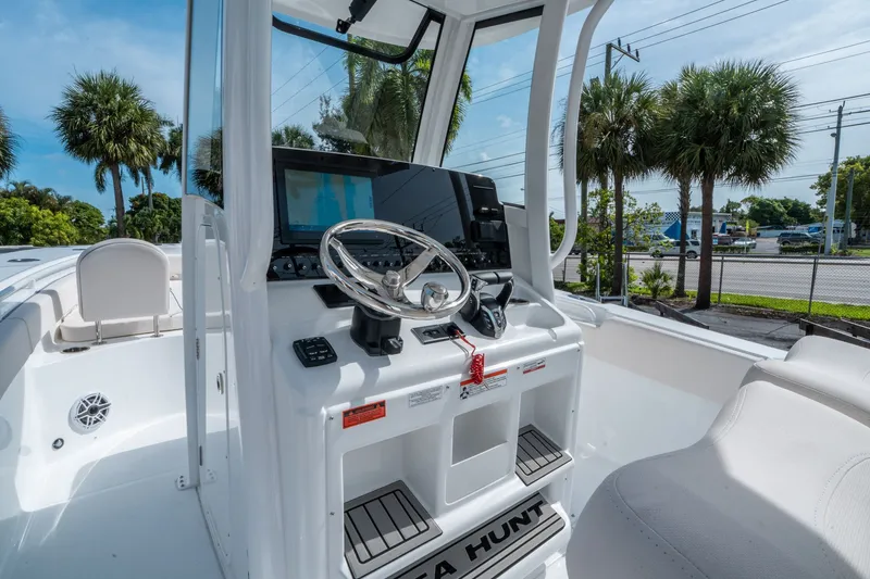 Slide: The Image of Sea Hunt Gamefish 27 Forward Seating 2026 - 19