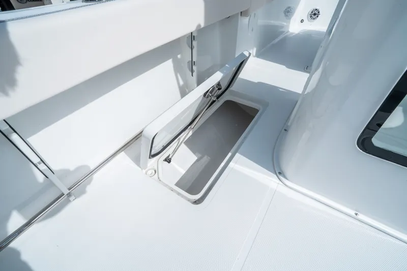 Slide: The Image of Sea Hunt Gamefish 27 Forward Seating 2026 - 14