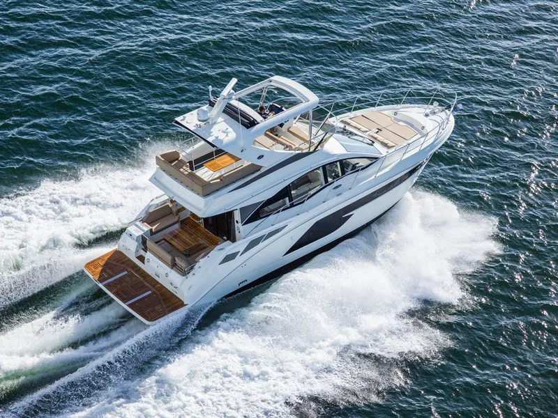 The Image of Sea Ray 520 fly 2018 - 0