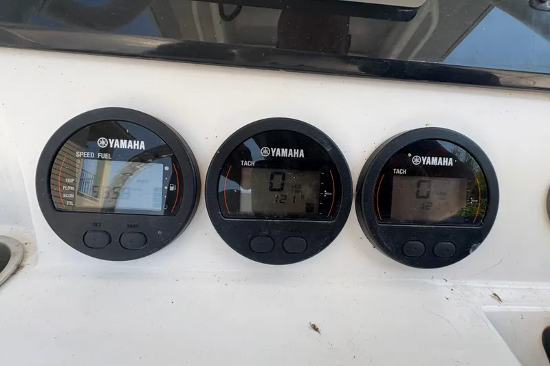 Slide: The Image of Yamaha gauges on 2021 Sea Fox 268 Commander boat dashboard display speed and tachometer. - 5
