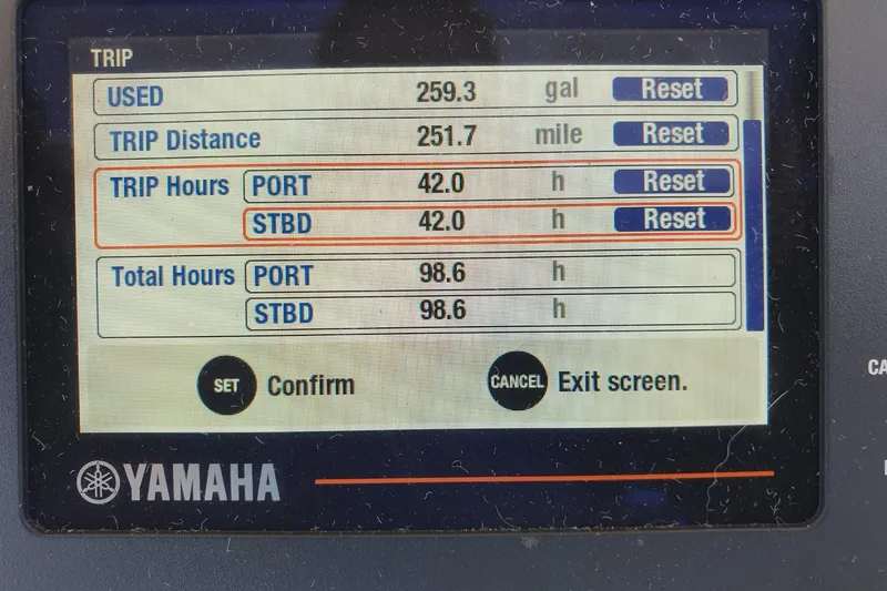 Slide: The Image of Yamaha display showing trip data for Grady-White Marlin 280, 1990 model. - 17