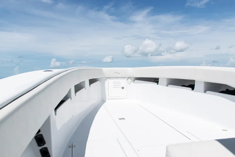 Slide: The Image of 2006 SeaVee 340B boat deck with clear sky and ocean view. - 6