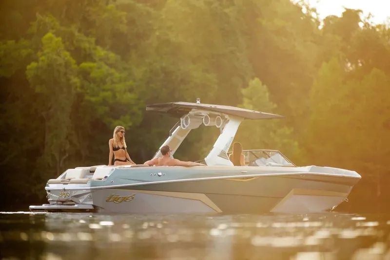 Slide: The Image of Tigé Z3 2026 - 8