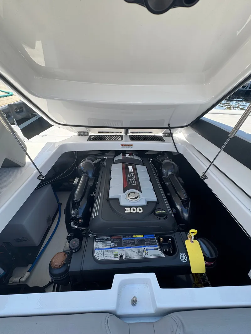 Slide: The Image of Monterey 238SS Super Sport 2026 - 11