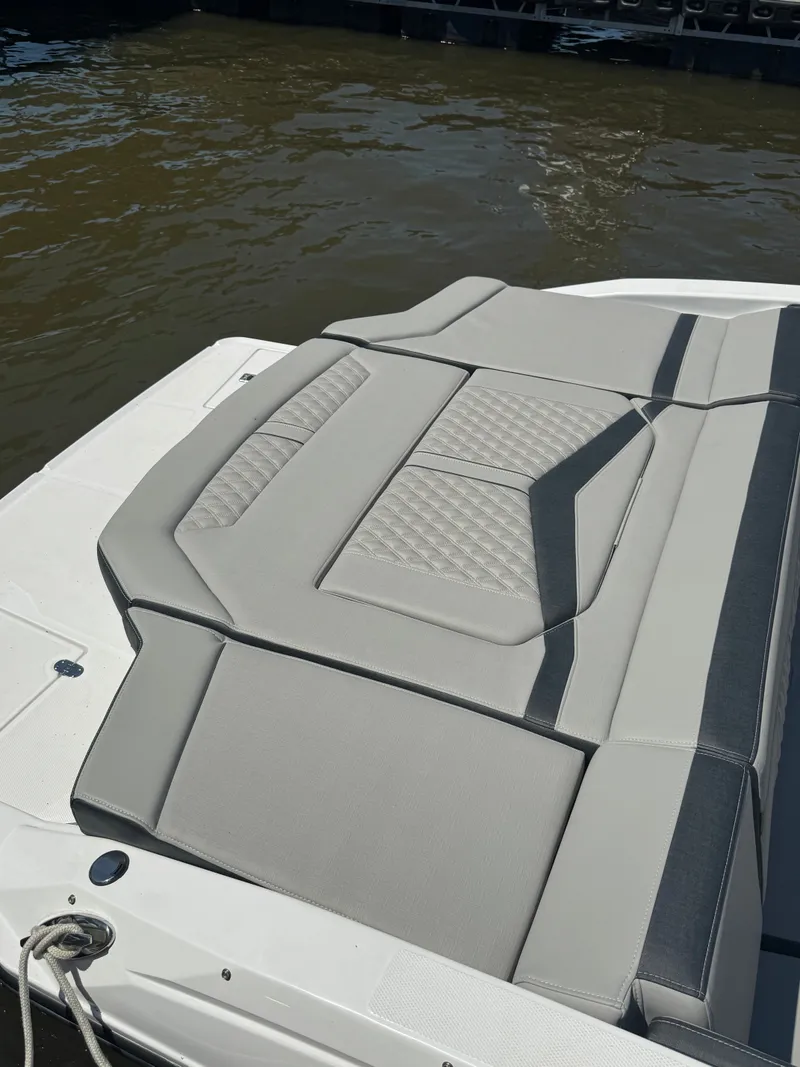 Slide: The Image of Monterey 238SS Super Sport 2026 - 4