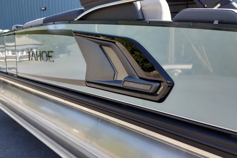 Slide: The Image of 2026 Tahoe Pontoon Grand Tahoe LTD Cruise Rear Bench, sleek design detail. - 10