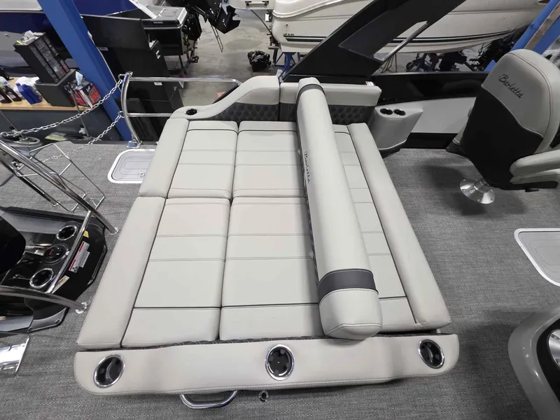 Slide: The Image of Barletta Lusso 23UCA 2026 - 9