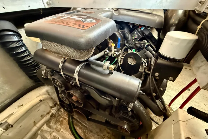 Slide: The Image of Engine of 2000 Carver 356 Aft Cabin Motor Yacht, detailed view. - 32