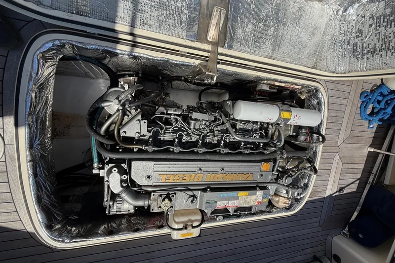 Slide: The Image of Hinckley Yachts Picnic Boat 36 Classic 2001 - 71