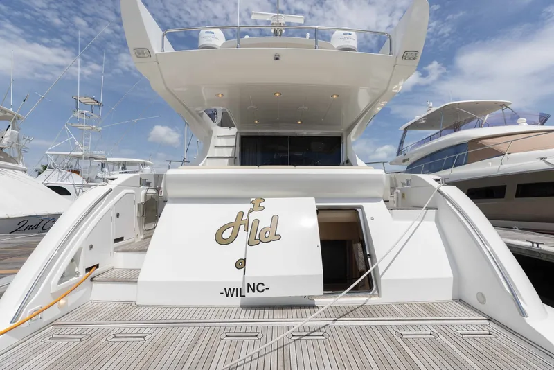 Slide: The Image of Azimut 60 2014 - 110
