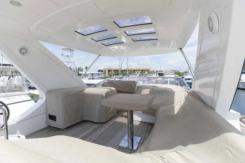 Slide: The Image of Azimut 60 2014 - 114