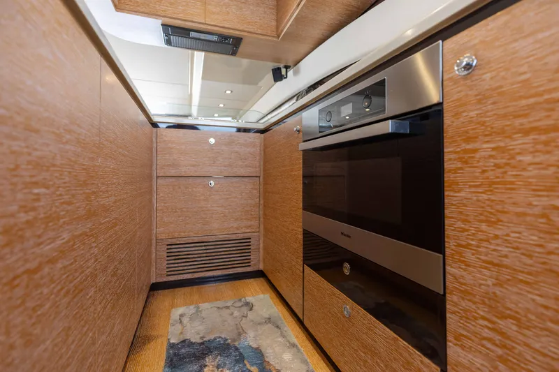 Slide: The Image of Azimut 60 2014 - 58