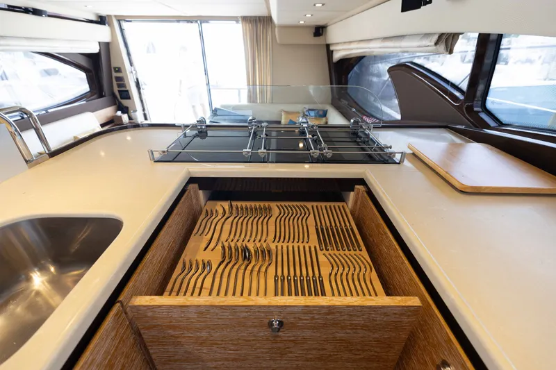 Slide: The Image of Azimut 60 2014 - 66