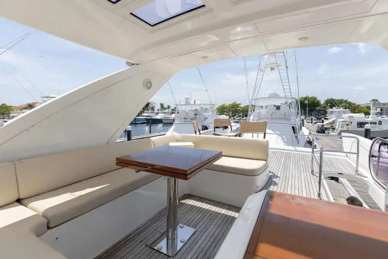 Slide: The Image of Azimut 60 2014 - 86