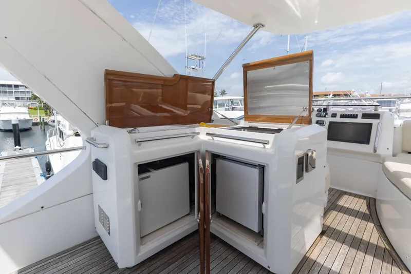 Slide: The Image of Azimut 60 2014 - 88