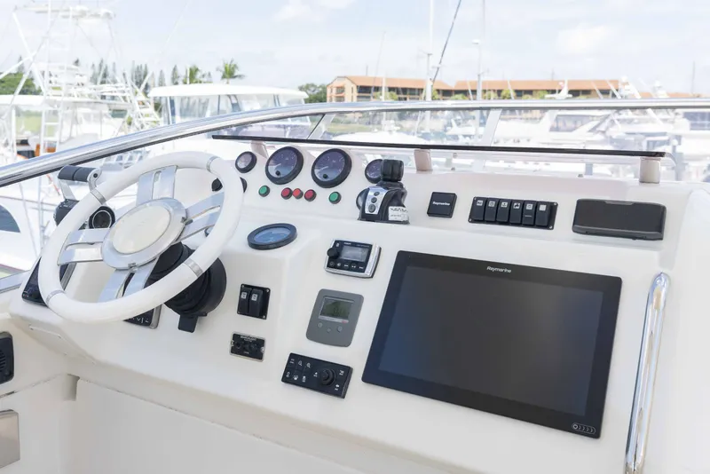 Slide: The Image of Azimut 60 2014 - 92