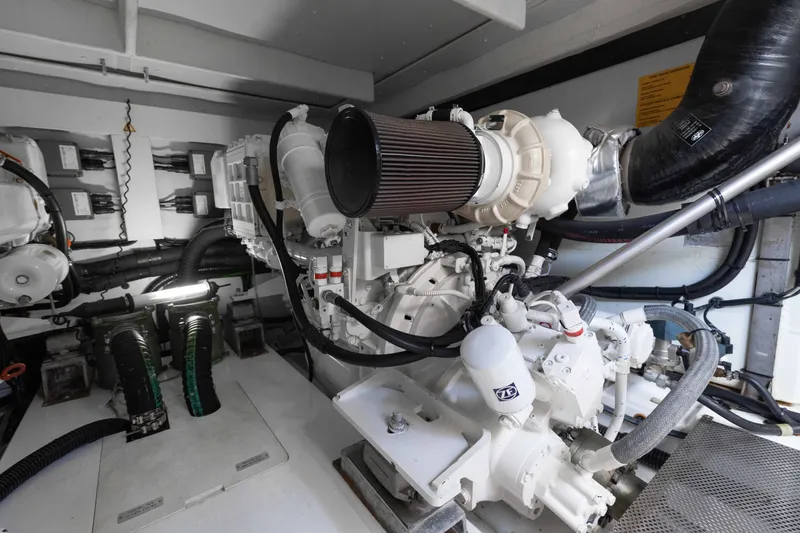 Slide: The Image of Azimut 60 2014 - 97